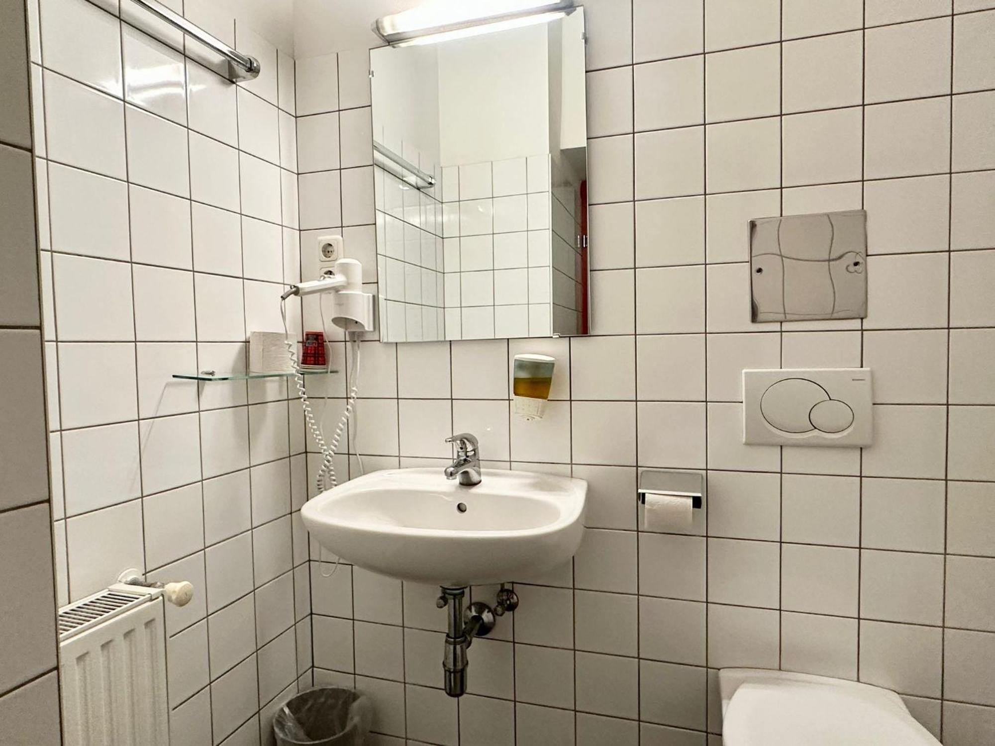 Very Central, 5 Min To City Center, Self Check In Vienna Exterior photo